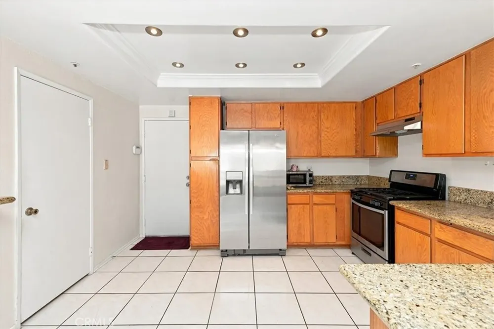 13962 Green Vista Fontana, CA 92337