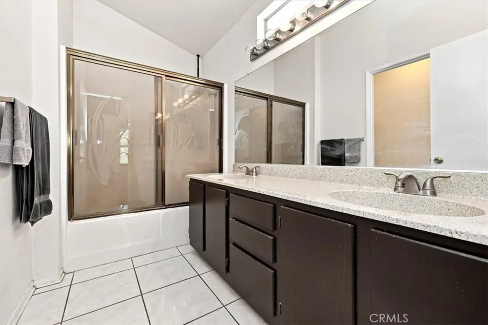 13962 Green Vista Fontana, CA 92337