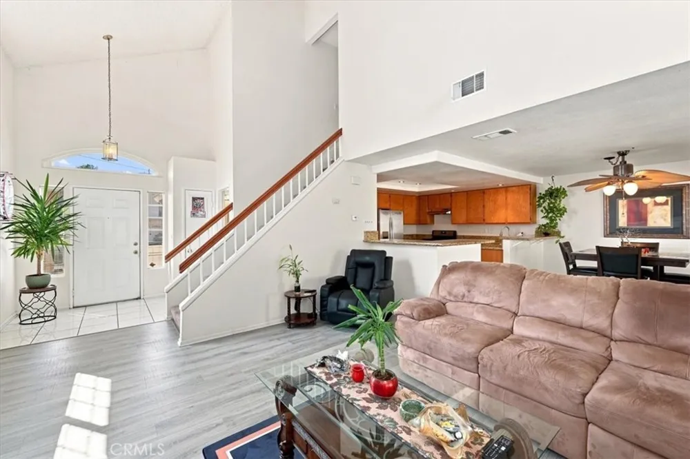 13962 Green Vista Fontana, CA 92337