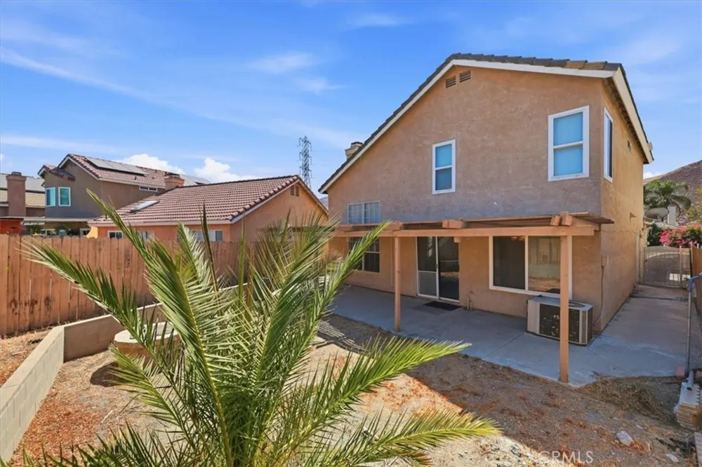 13962 Green Vista Fontana, CA 92337