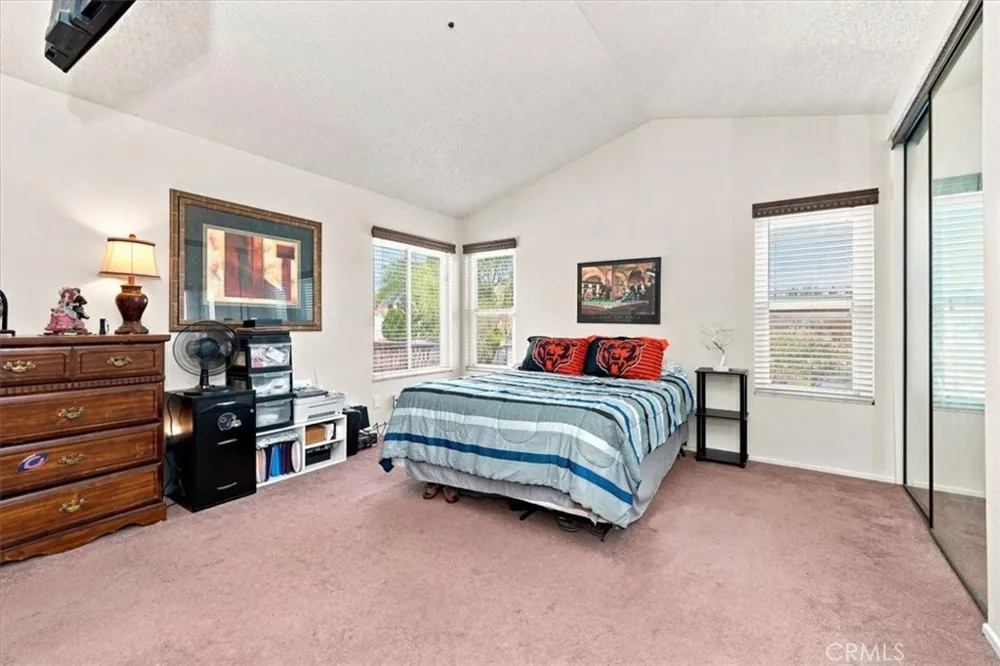 13962 Green Vista Fontana, CA 92337