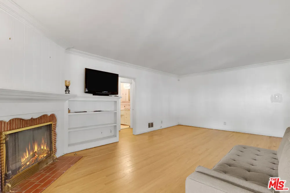11737 Bellagio Road Los Angeles, CA 90049