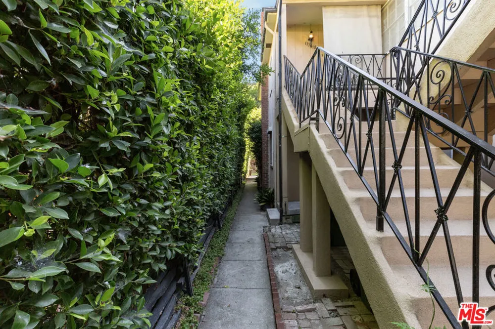11737 Bellagio Road Los Angeles, CA 90049