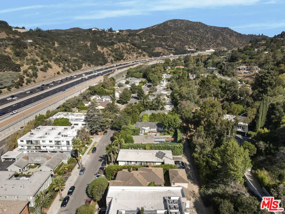 11737 Bellagio Road Los Angeles, CA 90049
