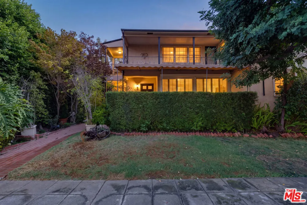 11737 Bellagio Road Los Angeles, CA 90049
