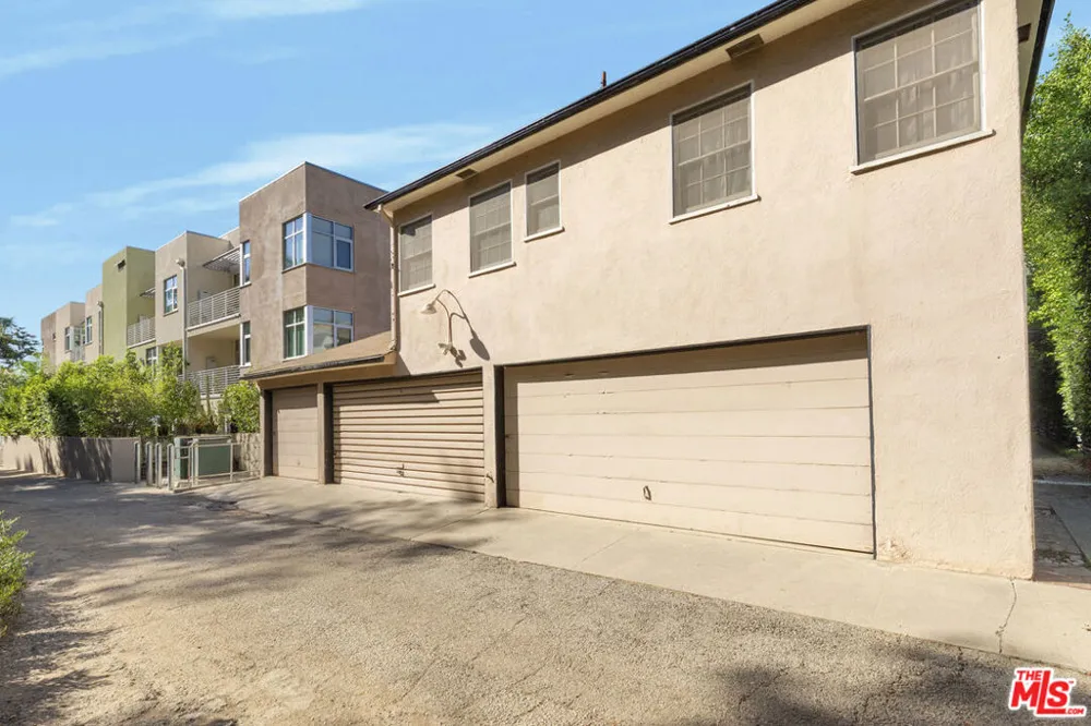 11737 Bellagio Road Los Angeles, CA 90049