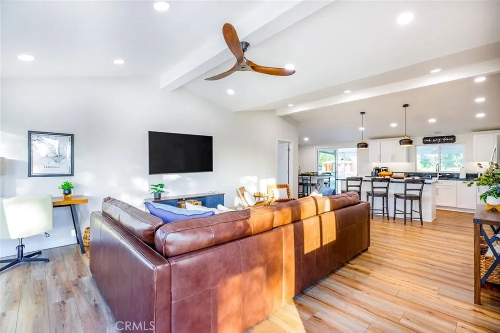 39450 Colleen Way Temecula, CA 92592