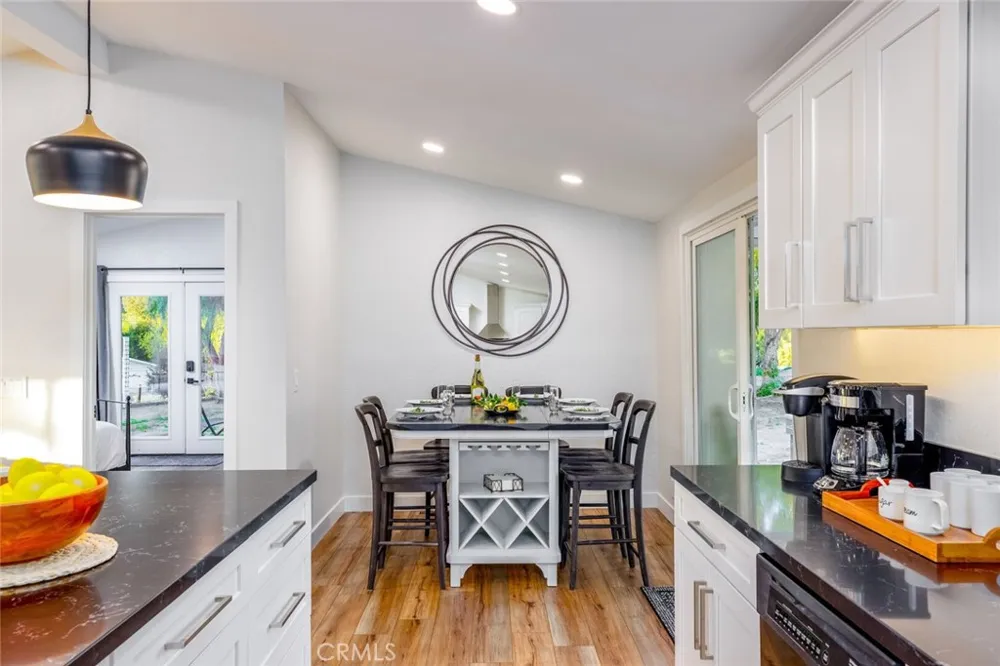 39450 Colleen Way Temecula, CA 92592