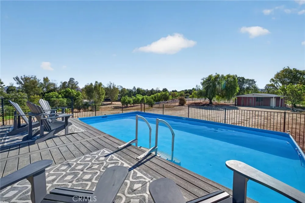 39450 Colleen Way Temecula, CA 92592