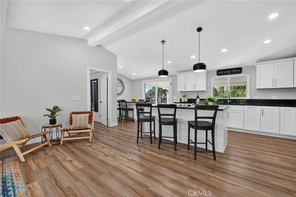 39450 Colleen Way Temecula, CA 92592