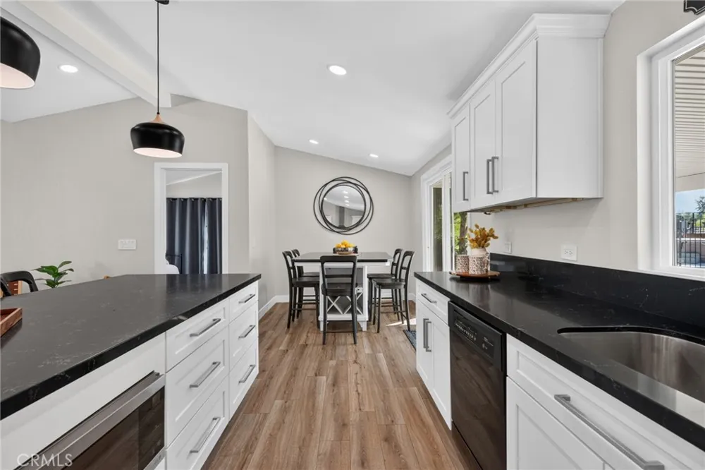 39450 Colleen Way Temecula, CA 92592