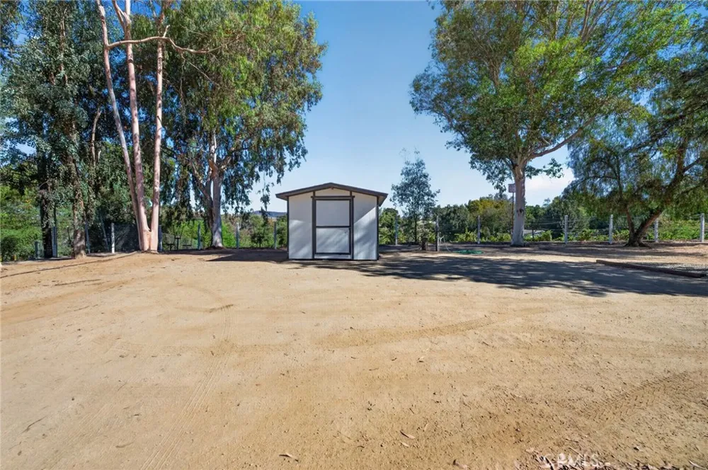 39450 Colleen Way Temecula, CA 92592