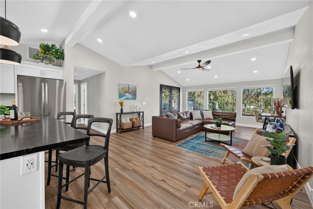 39450 Colleen Way Temecula, CA 92592