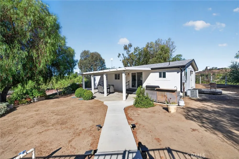 39450 Colleen Way Temecula, CA 92592