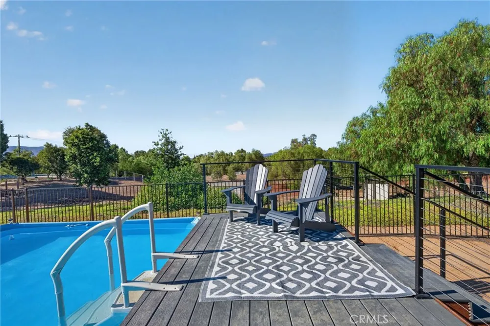 39450 Colleen Way Temecula, CA 92592