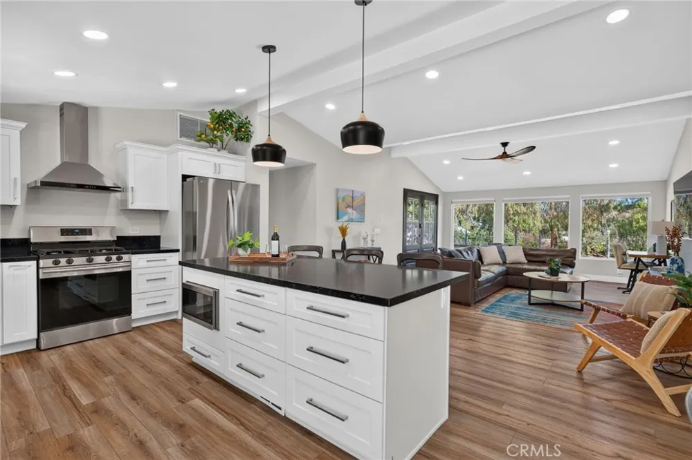 39450 Colleen Way Temecula, CA 92592
