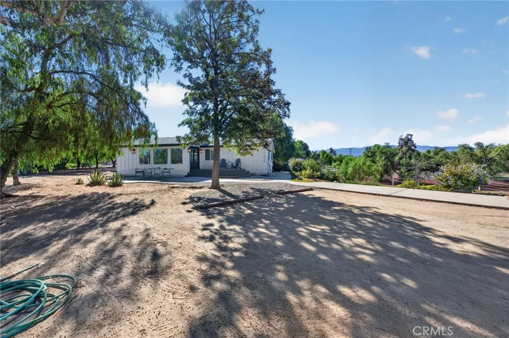 39450 Colleen Way Temecula, CA 92592