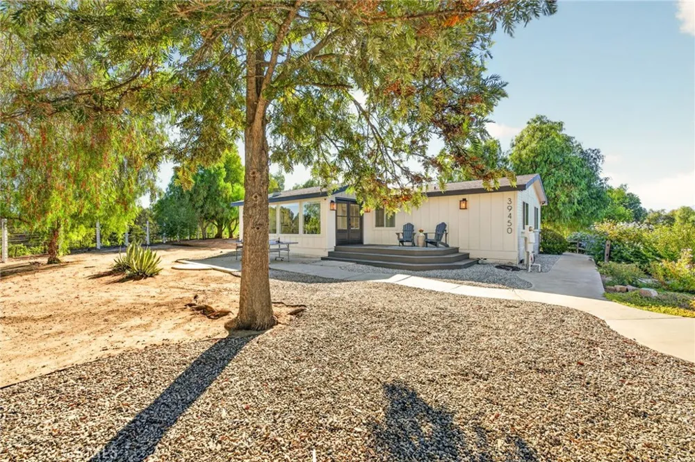 39450 Colleen Way Temecula, CA 92592