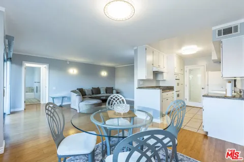 2301 S Beverly Glen Boulevard #106