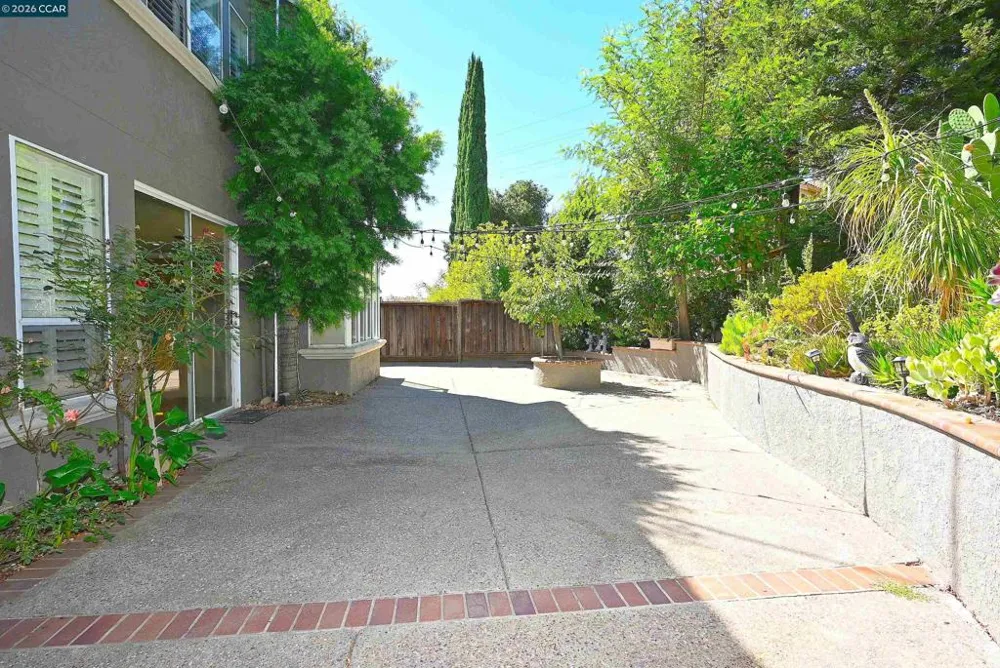 2287 Flagstone Way Concord, CA 94521