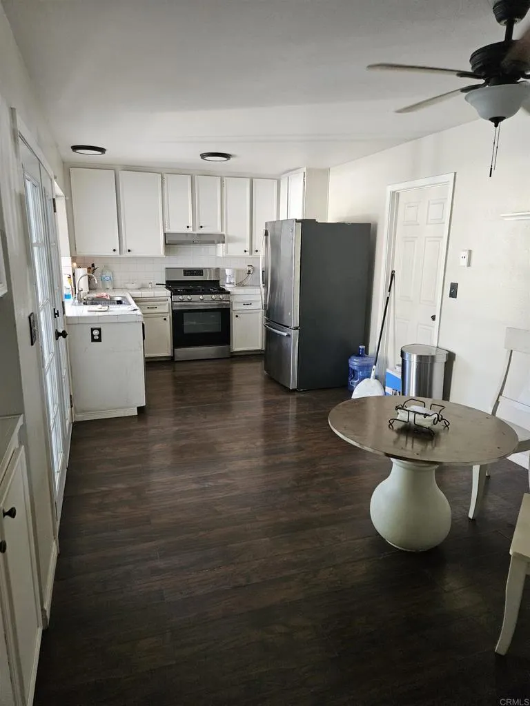 1755 Isla Del Carmen Way San Ysidro, CA 92173