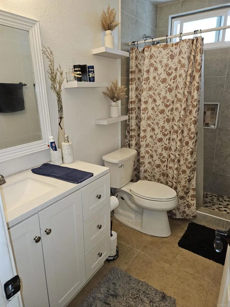 1755 Isla Del Carmen Way San Ysidro, CA 92173