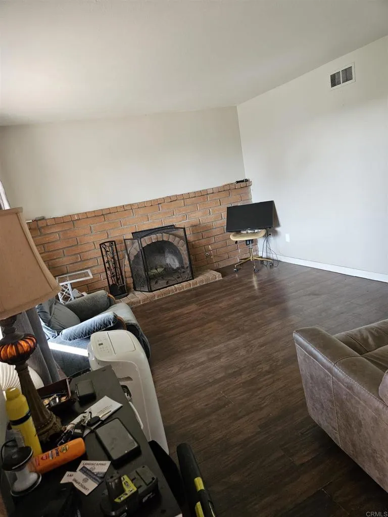 1755 Isla Del Carmen Way San Ysidro, CA 92173
