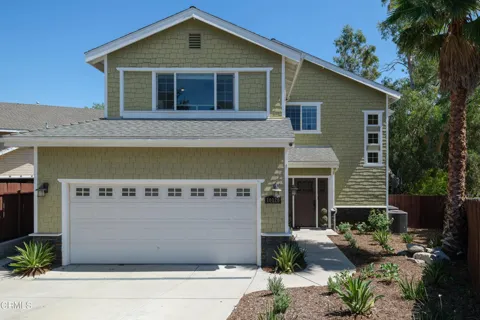 10128 Golden Oaks Avenue