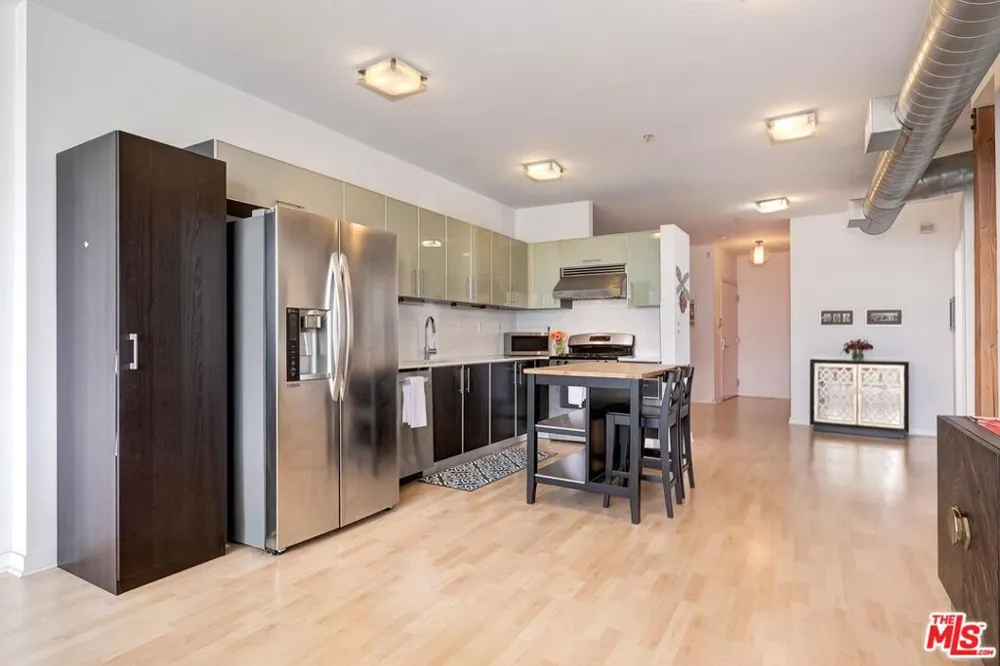 4215 Glencoe Avenue #317 Los Angeles, CA 90292