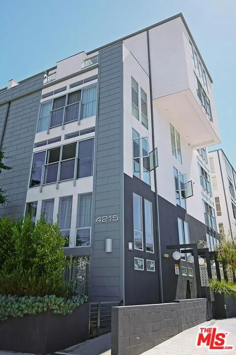 4215 Glencoe Avenue #317