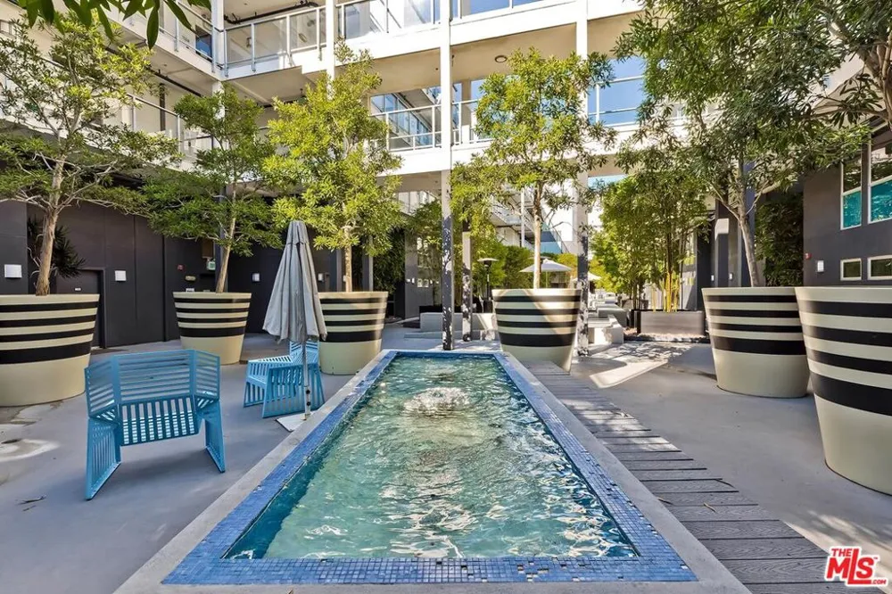 4215 Glencoe Avenue #317 Los Angeles, CA 90292