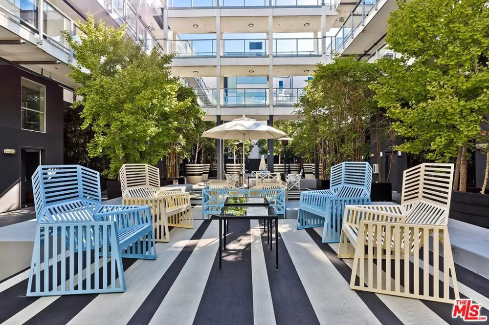 4215 Glencoe Avenue #317 Los Angeles, CA 90292