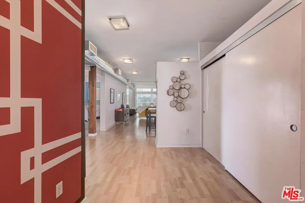 4215 Glencoe Avenue #317 Los Angeles, CA 90292