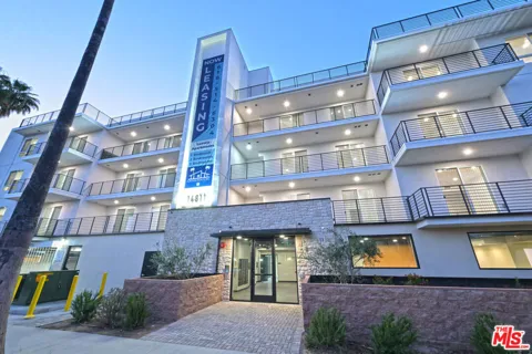 14811 Erwin Street #506