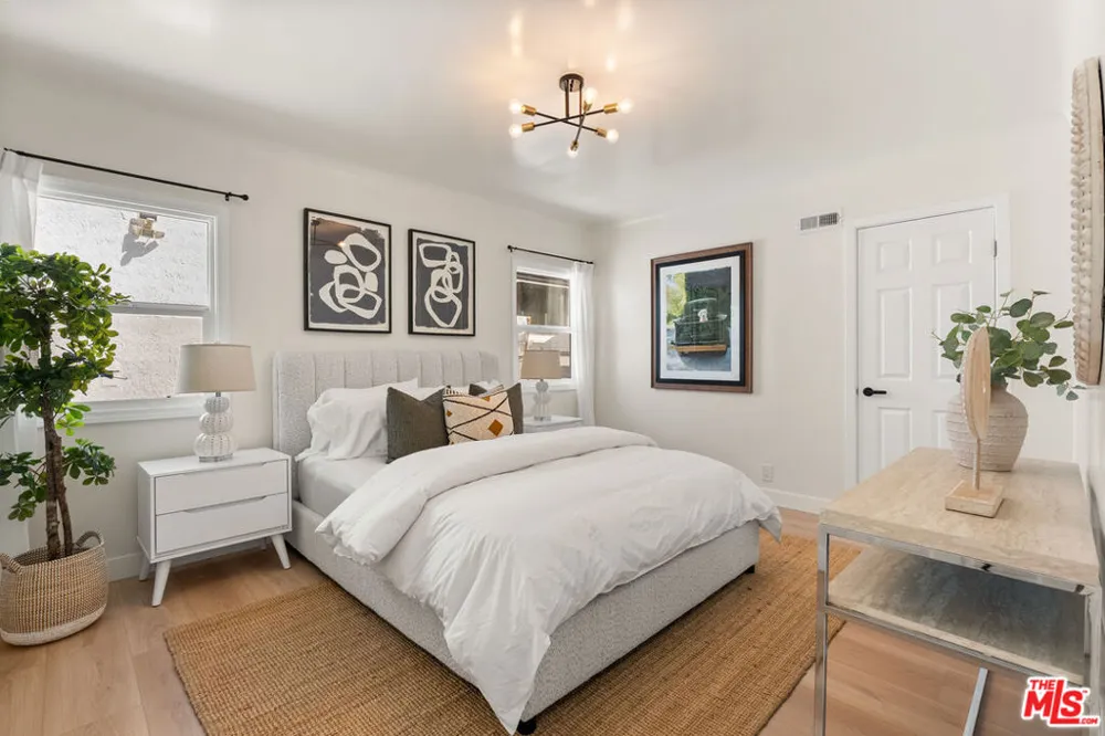 8420 Bleriot Avenue Los Angeles, CA 90045