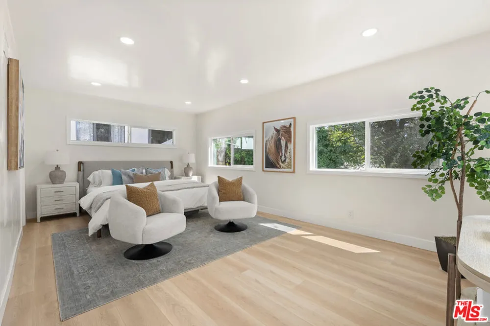 8420 Bleriot Avenue Los Angeles, CA 90045