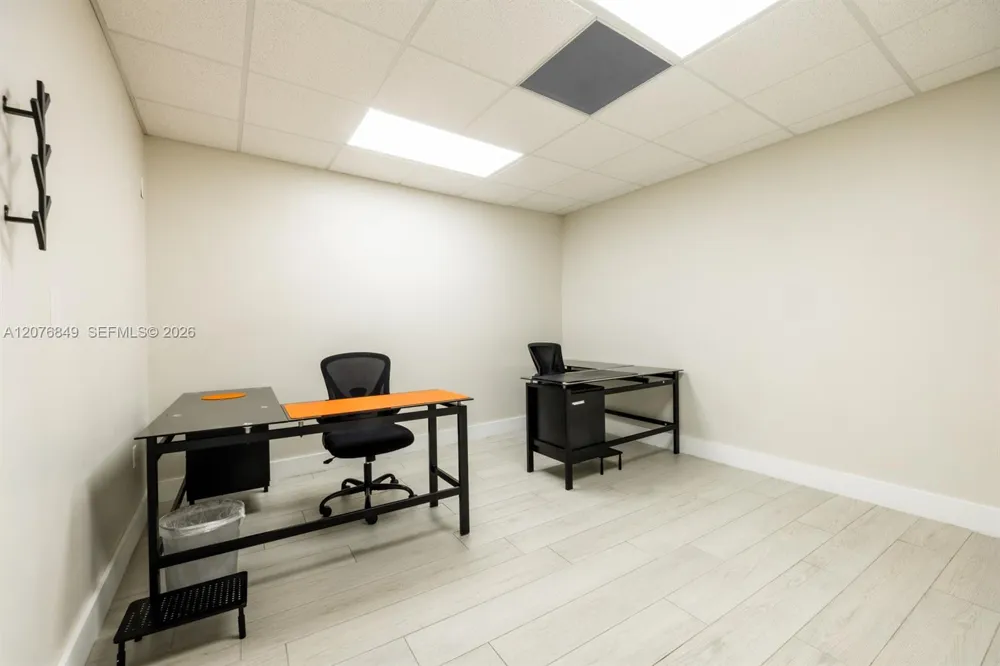 10200 NW 25th St #114 Doral, FL 33172
