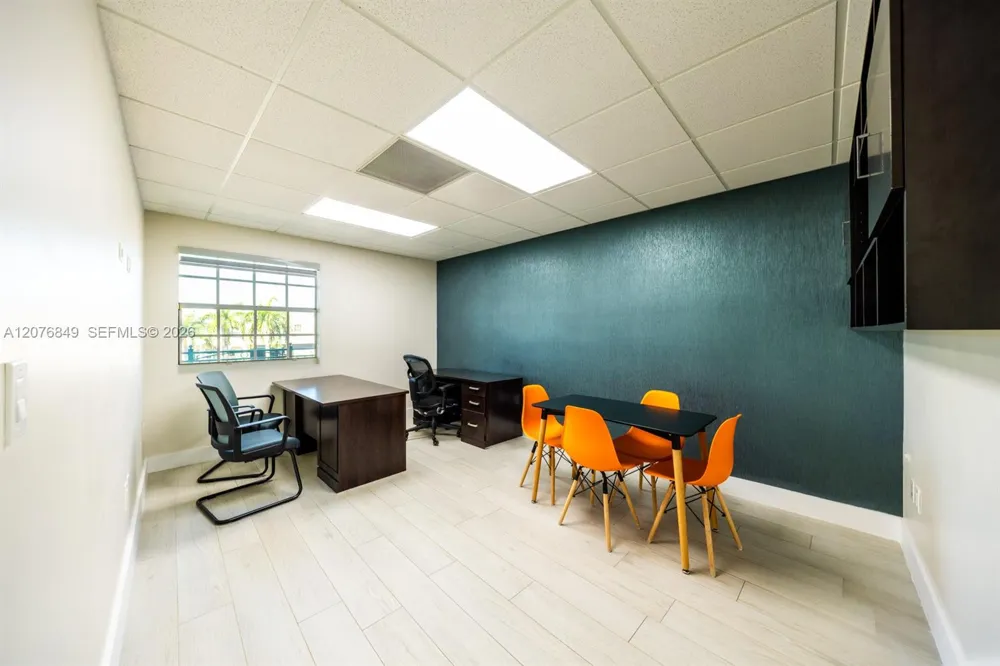 10200 NW 25th St #114 Doral, FL 33172