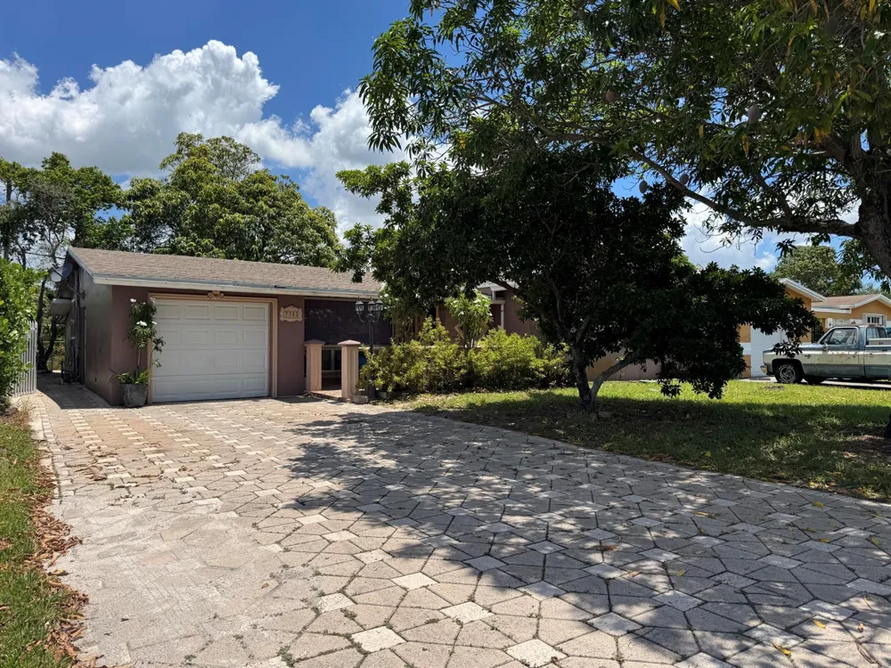 7761 Biltmore Boulevard Miramar, FL 33023
