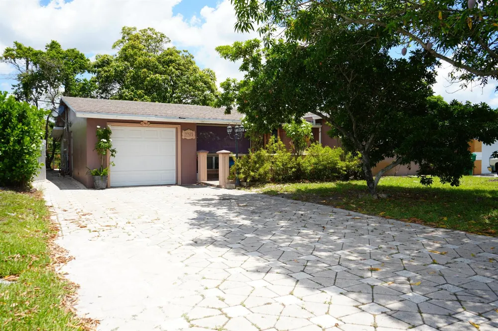 7761 Biltmore Boulevard Miramar, FL 33023