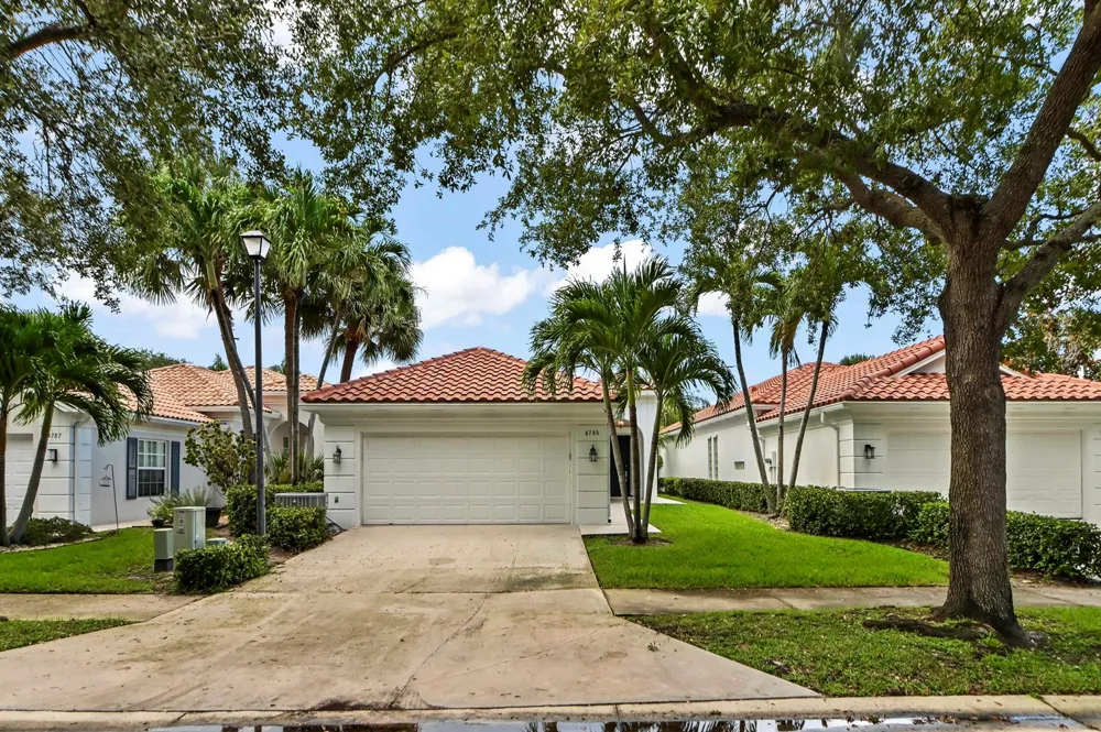 4785 Blossom Drive Delray Beach, FL 33445