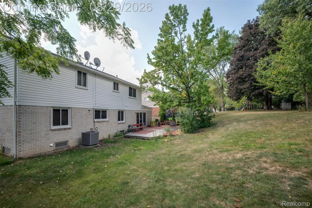 30991 Oak Valley Court Farmington Hills City, MI 48331