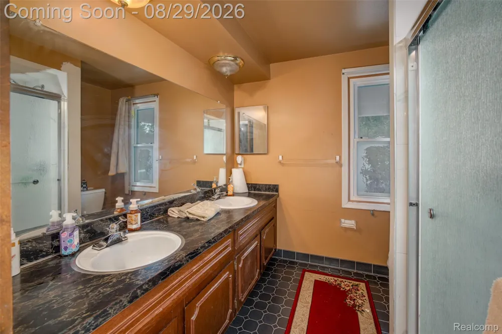 30991 Oak Valley Court Farmington Hills City, MI 48331