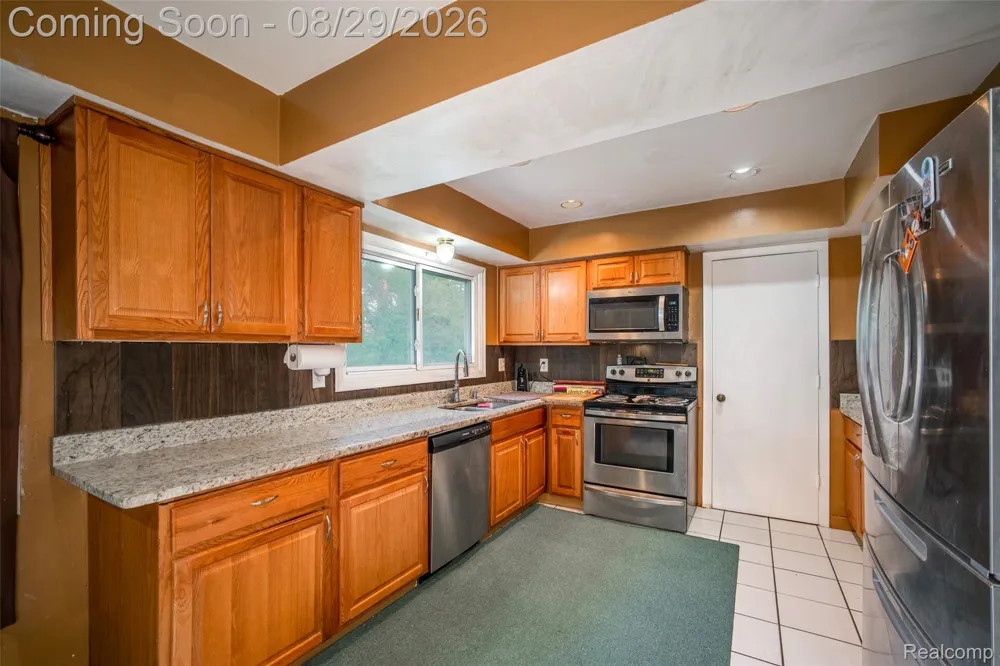 30991 Oak Valley Court Farmington Hills City, MI 48331