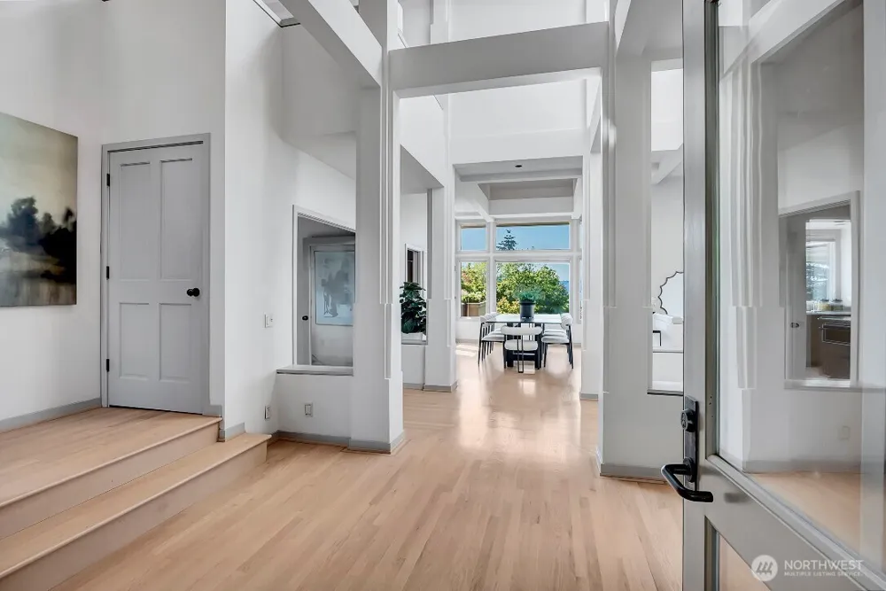 4715 81st Avenue SE Mercer Island, WA 98040