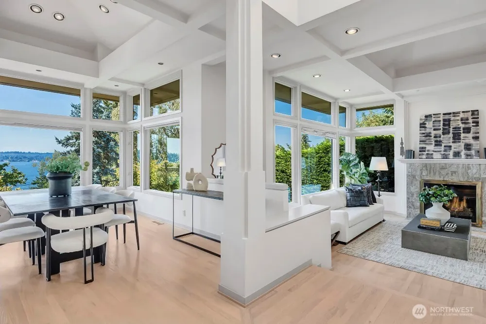4715 81st Avenue SE Mercer Island, WA 98040