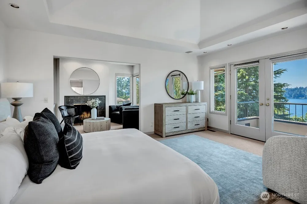 4715 81st Avenue SE Mercer Island, WA 98040