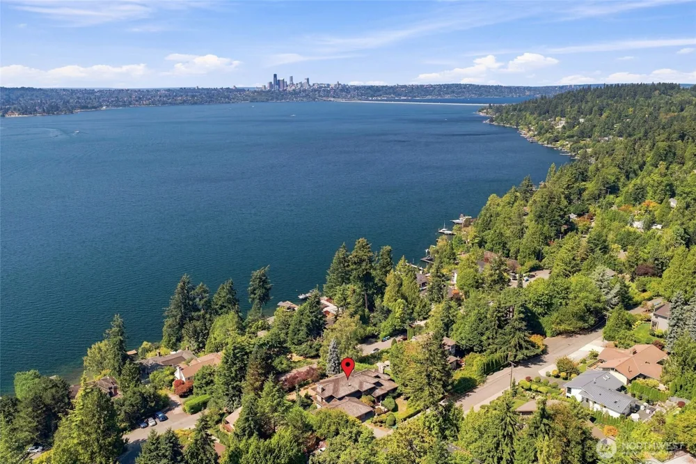 4715 81st Avenue SE Mercer Island, WA 98040