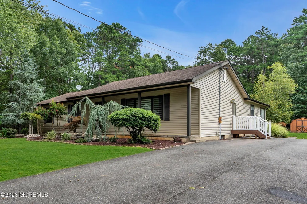 819 Harmony Road Jackson, NJ 08527