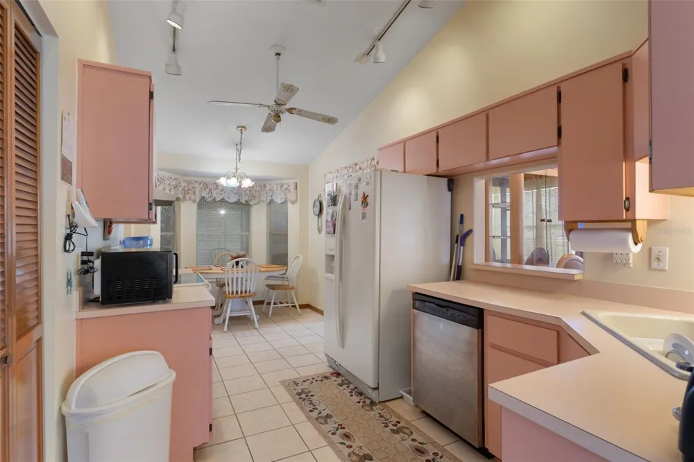2501 MARINER BOULEVARD Spring Hill, FL 34609